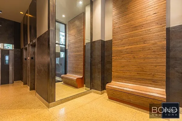 Rented by Bond New York | media 19