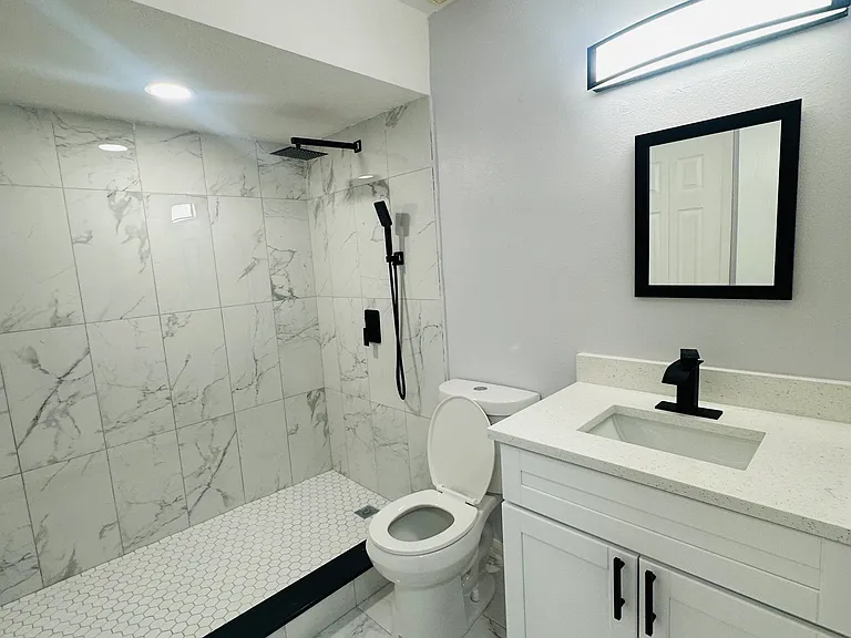 648 Pyramid Ave — Photo 22