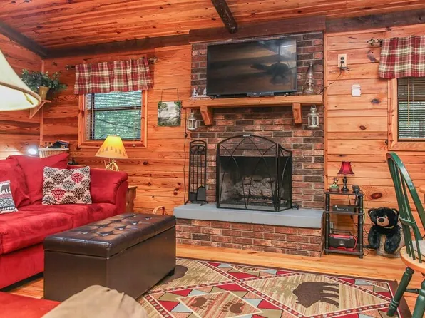 218 Tuskeegee Acres, Robbinsville, NC 28771