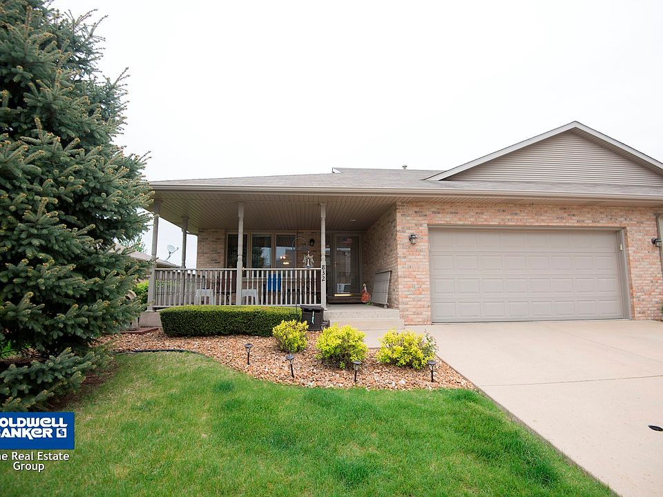 1st image of 832 Wyndstone Dr