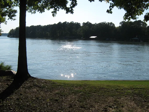 108 Rockville Springs Ct, Eatonton, GA 31024