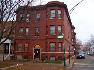 1055 W Grace St, Chicago, IL 60613