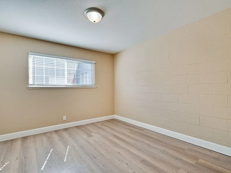 1893 Stardust Ct — Photo 34