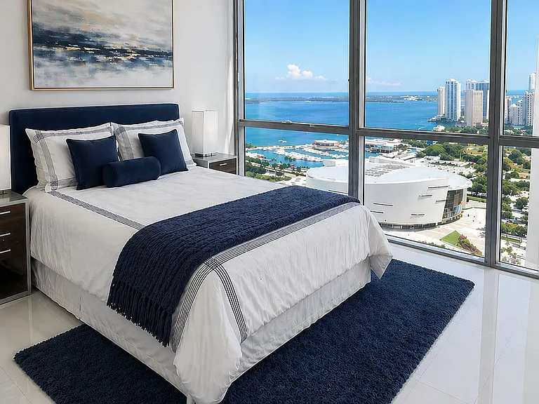 1100 Biscayne Blvd #4001 — Photo 7