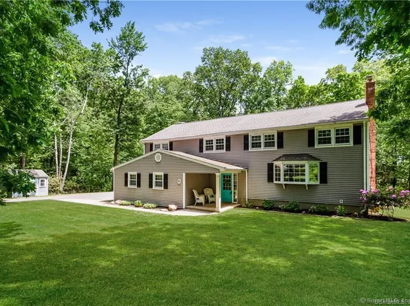 37 Elaine Drive, Simsbury, CT 06070