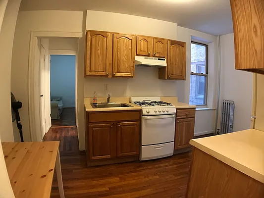 Rented by Roth Realty Management LLC | media 6