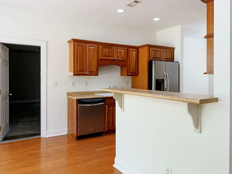 49 Thomas Sumter St — Photo 9