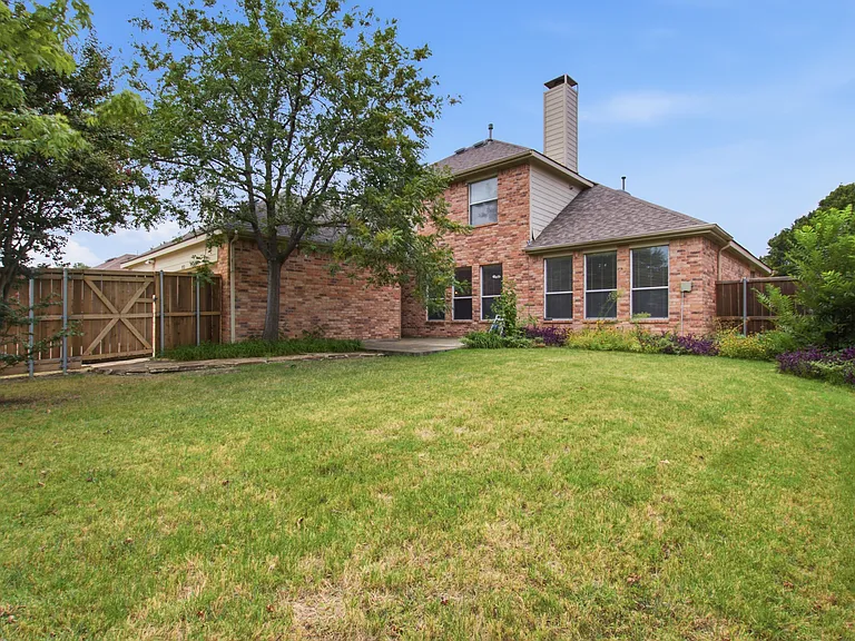 7852 Rainbow Falls Dr — Photo 37
