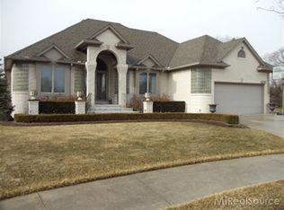 41394 Trevor Ct, Sterling Heights, MI 48313