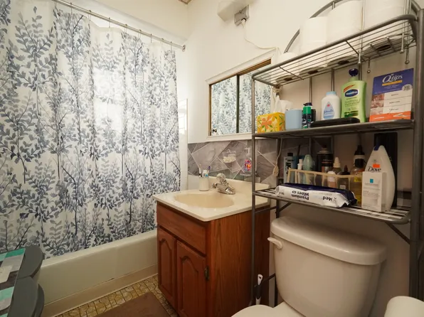 1636 Dahill Road image 10 of 19