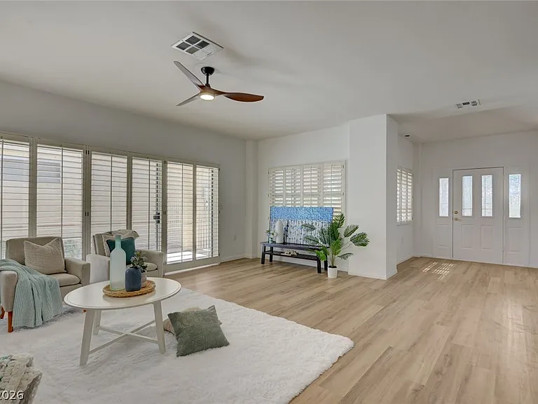 332 Wild Plum Ln — Photo 10