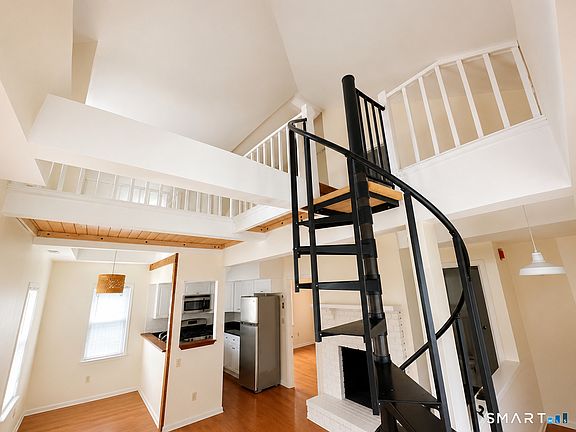 5th image of 10 Haviland St APT C