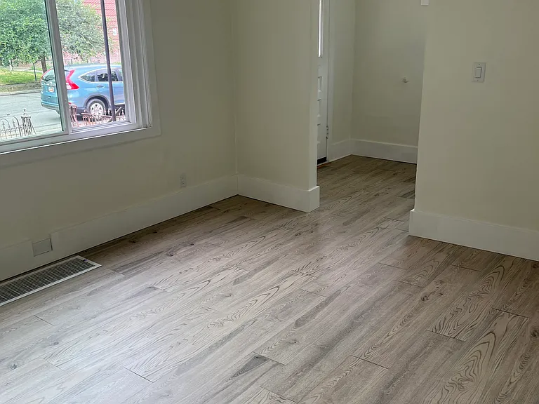 843 S Roberta St #A — Photo 2