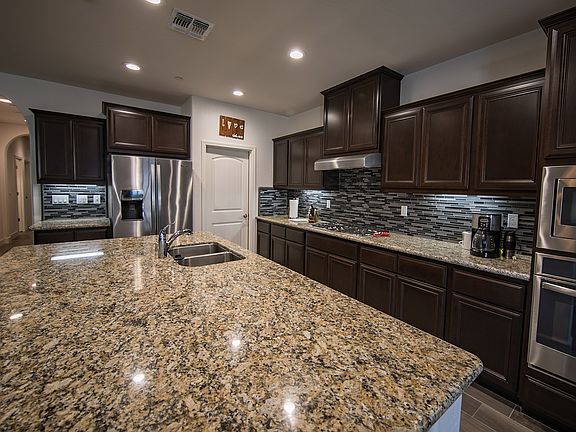 5th image of 1170 W Quail Rock Way