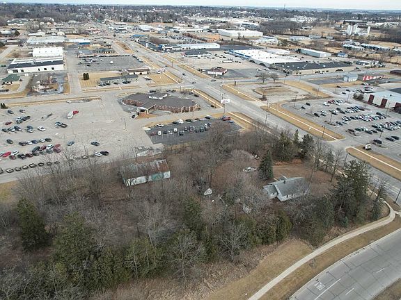 5th image of 507 W 8th St