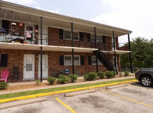 903 Collins Ln APT 8, Frankfort, KY 40601