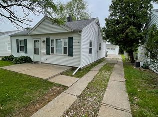 1124 Hugo St, Maumee, OH 43537