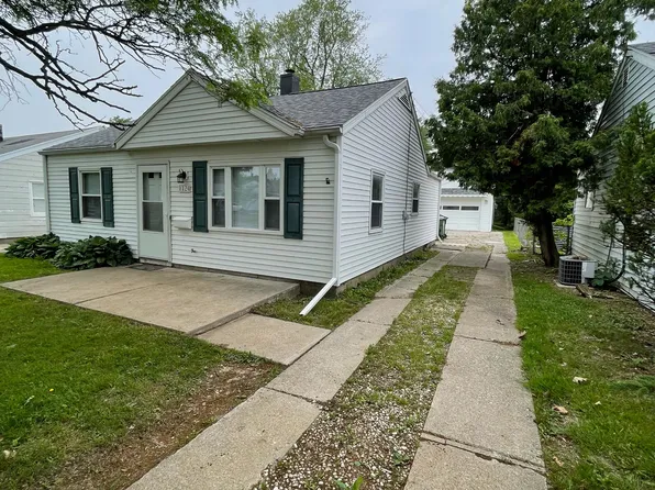 1124 Hugo St, Maumee, OH 43537