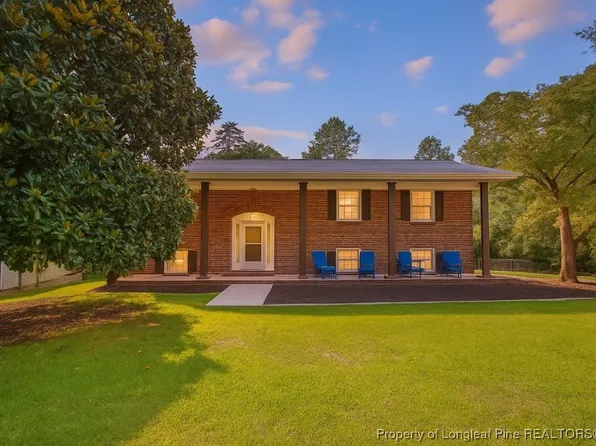 2415 Colgate Dr, Fayetteville, NC 28304