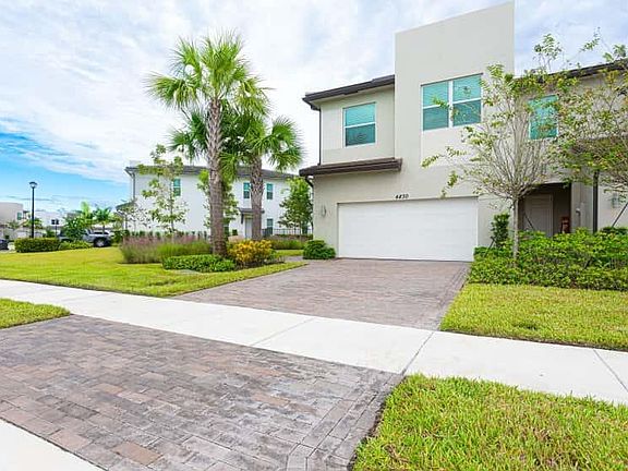 2nd image of 4830 Navali Drive