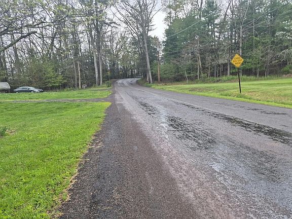 5th image of 234 Meeker Outlet Rd