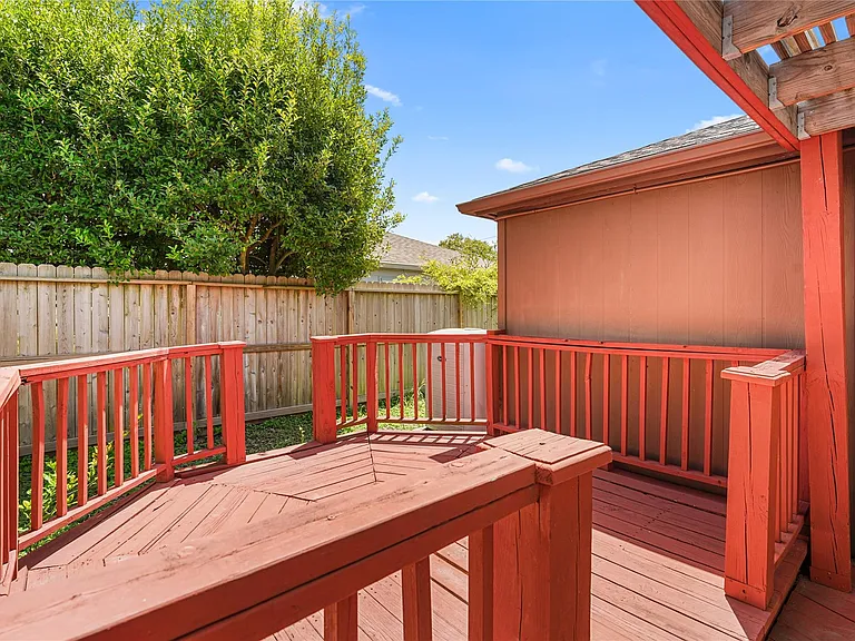 1516 Beaconshire Rd — Photo 26