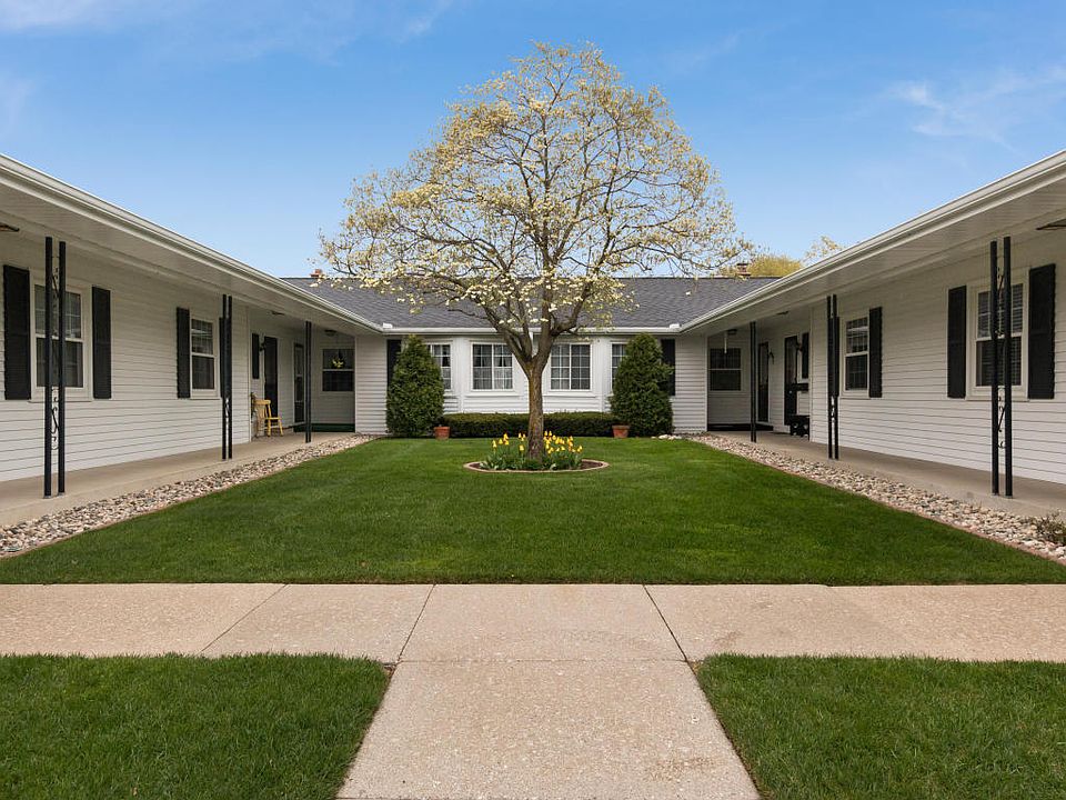 1st image of 7434 Pinegrove Dr