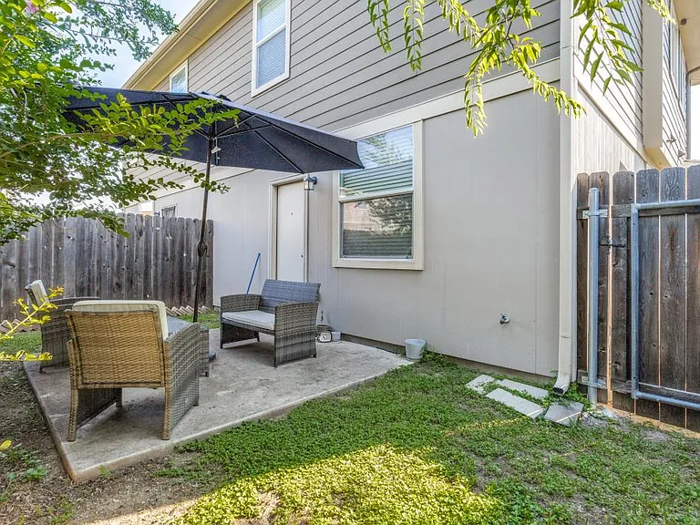 14416 Lewis Carroll Ln #A — Photo 27