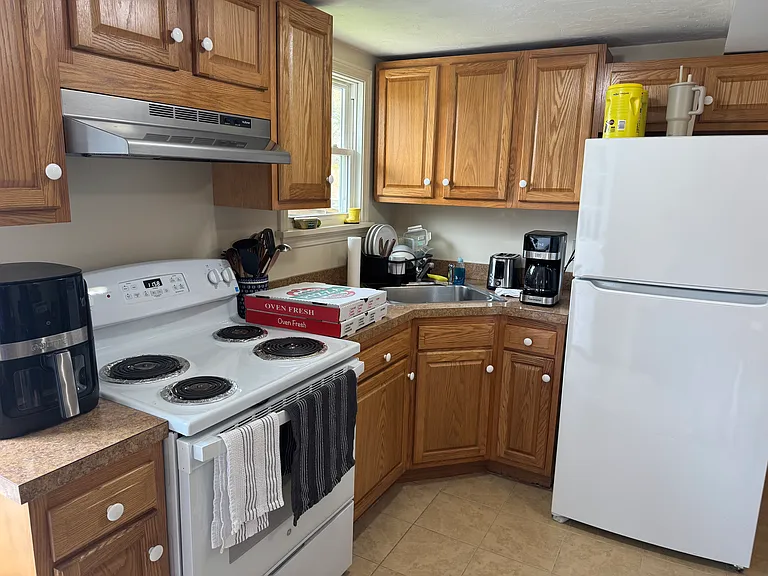11 Lakeview Blvd — Photo 3