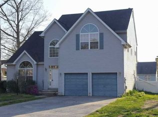 29 Croyden Rd, Mays Landing, NJ 08330