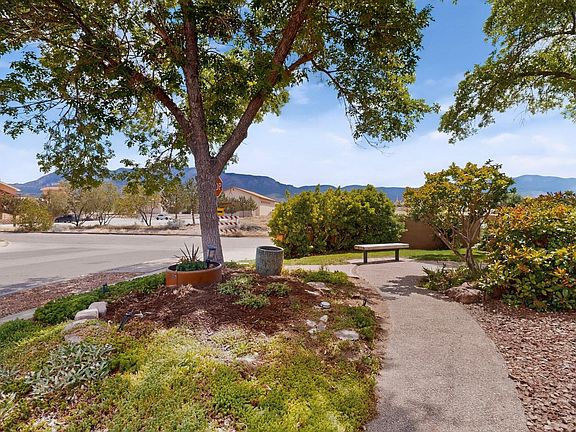 5th image of 9636 Allande Rd NE