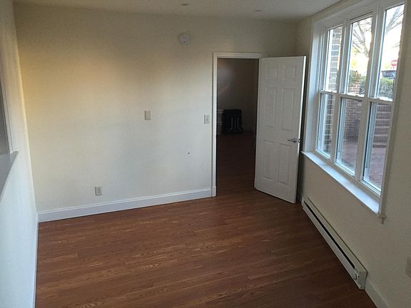 5th image of 4240 39th St NW APT C