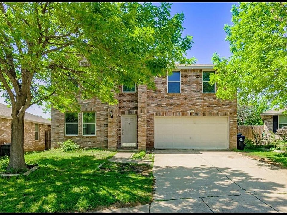 1st image of 3215 Breton Dr