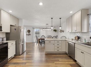 325 4th St, Columbus, NE 68601