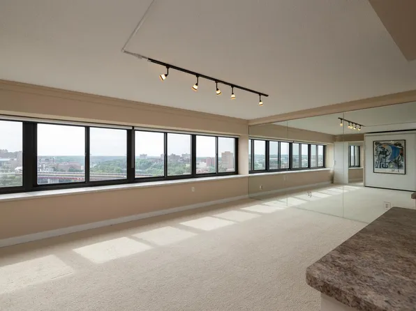 1920 S 1st St, Minneapolis, MN