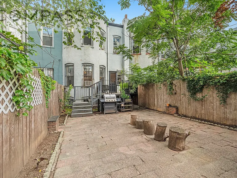 69 Sterling St #1 — Photo 13