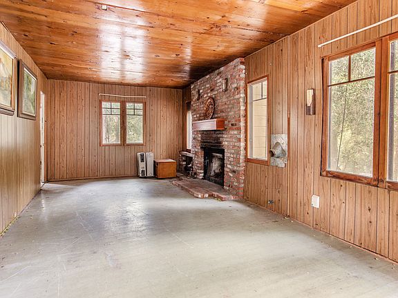 3rd image of 40191 Valley Of The Falls Dr