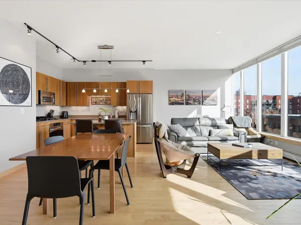 215 10th Ave S Unit 528, Minneapolis, MN 55415