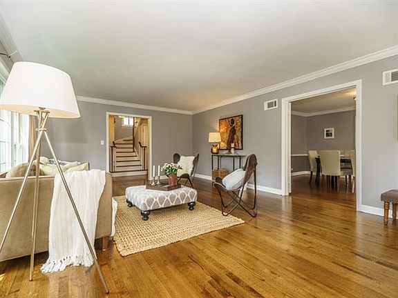 5th image of 1407 Lathrop Ave