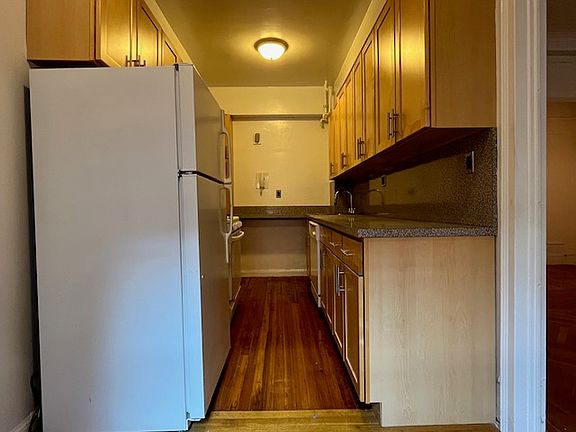 5th image of 585 W End Ave #15C