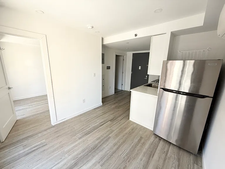 3515 146th St #4C — Photo 6