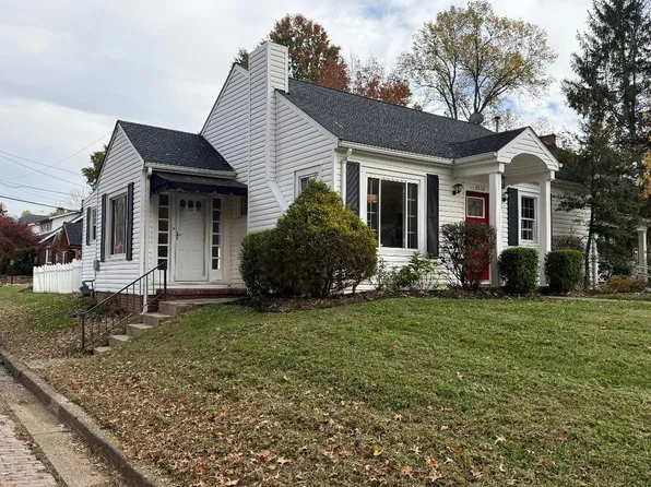 1502 Washington Blvd, Huntington, WV 25701