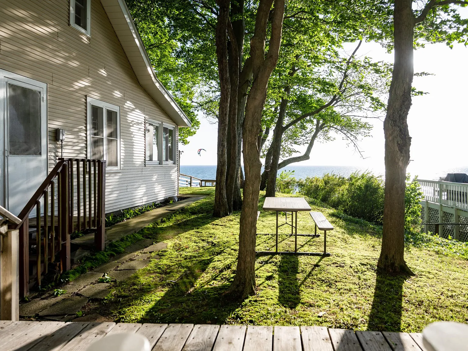 4 bed, $2,200 — Photo 2