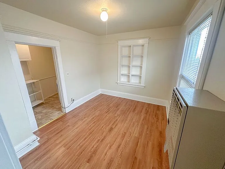2708 NE Sandy Blvd #2 — Photo 2