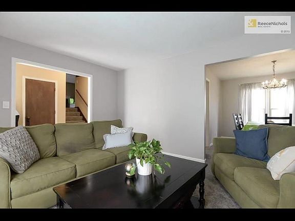 3rd image of 816 E Layton Dr