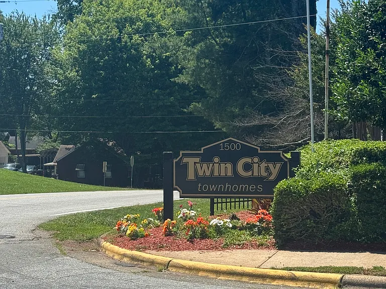 Twincity Apartments — Photo 37