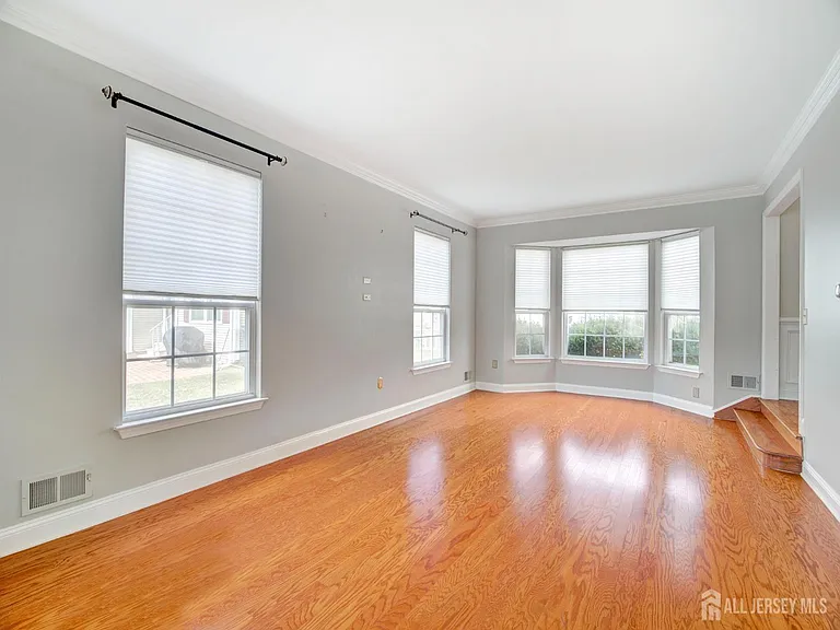 8 Mulberry Ct — Photo 9