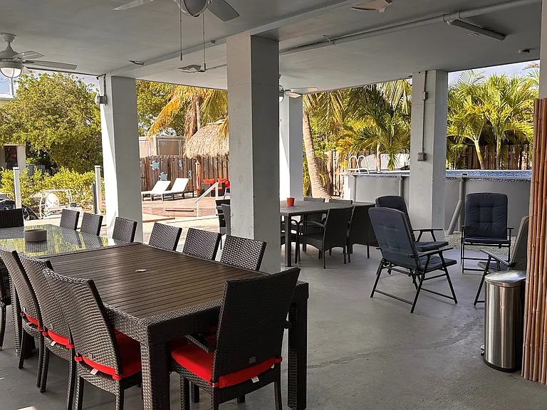676 Spanish Main Dr — Photo 13