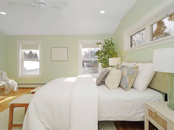 11 Grandview Avenue, South Portland, ME 04106