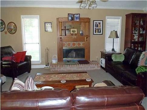 2nd image of 180 Greenfield Dr
